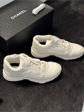 CHANEL White Suede CC Logo Tennis Shoes